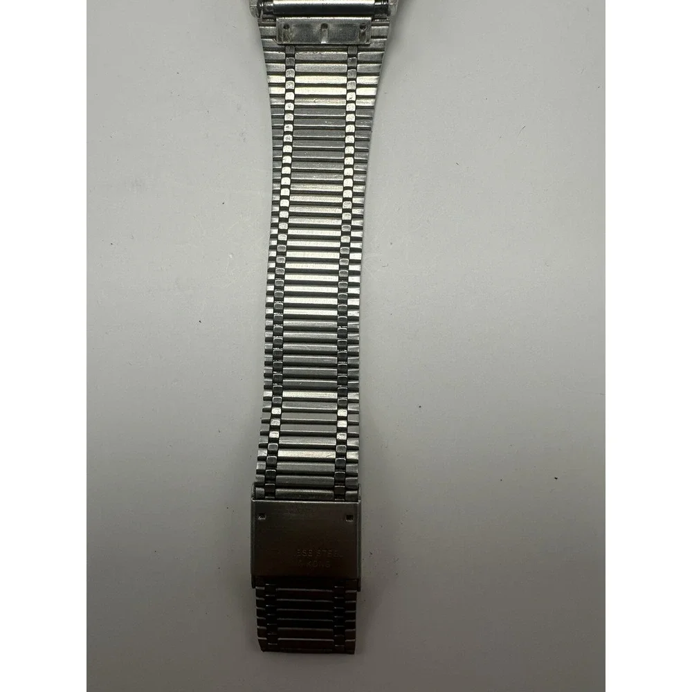 Jordache Watch 29810 Mens New Battery 32MM 8